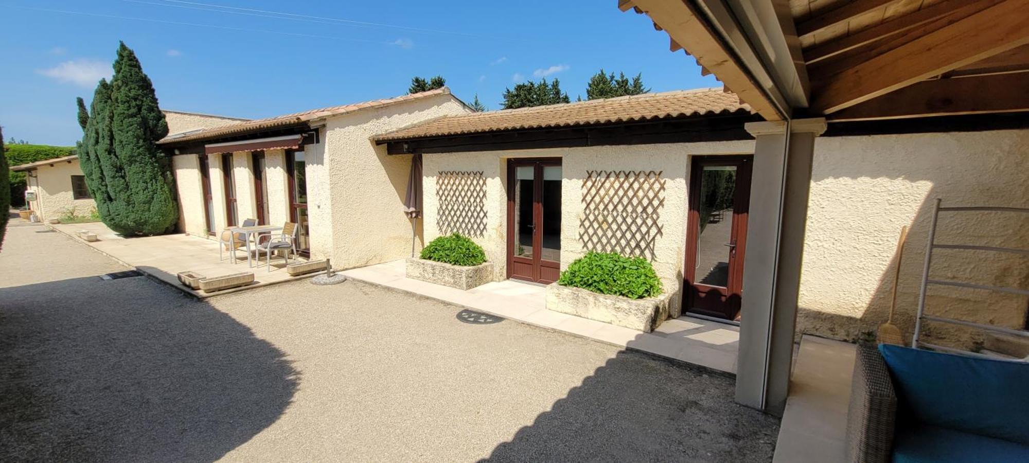 Villa Liberty Entraigues-sur-la-Sorgue Стая снимка